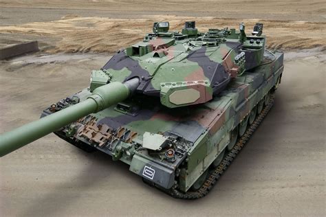 My Military Experience In a Leopard 2 Tank - 19FortyFive