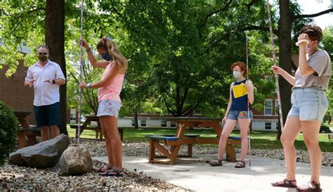 Earlham College announces tuition-free program for some Hoosier students