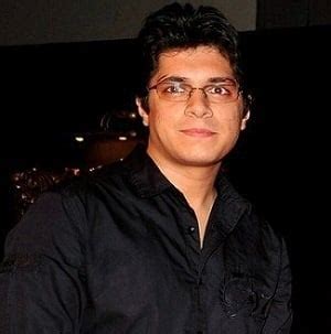 Junaid Khan (Actor) Height, Age, Family, Biography » StarsUnfolded