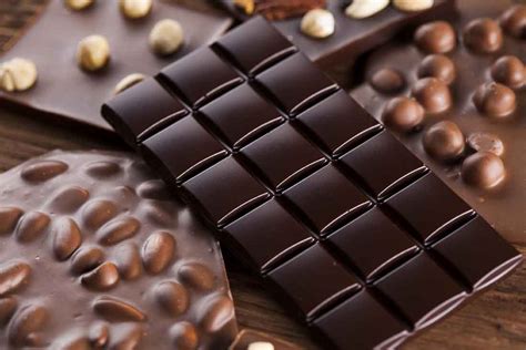 Dark Chocolate vs. Milk Chocolate: Which is Better? | Nutrition Advance