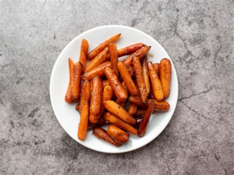 Ginger Glazed Carrots Recipe | CDKitchen.com