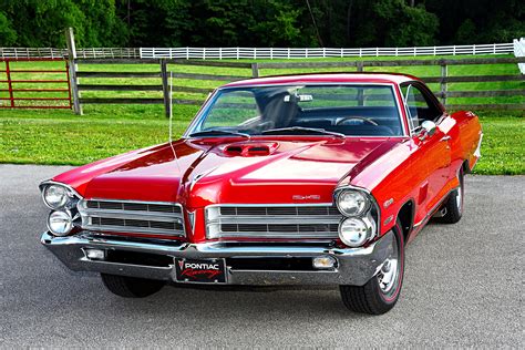 With 500 HP, This 1965 Pontiac Catalina 2+2 Can Easily Boil Its Hides ...