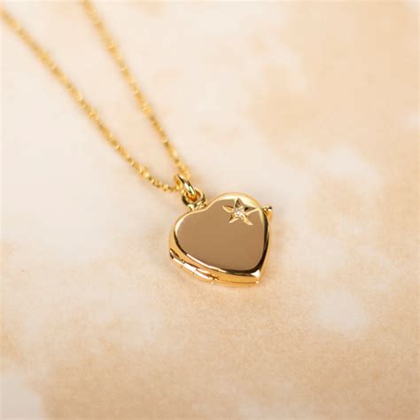 Gorgeous Diamond Heart Lockets with Loved Ones Photos & Engravings ...