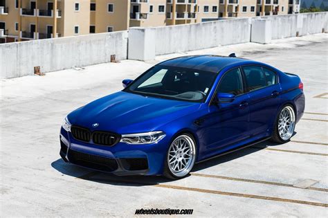 BMW M5 F90 Blue HRE Classic 300 | Wheel Front