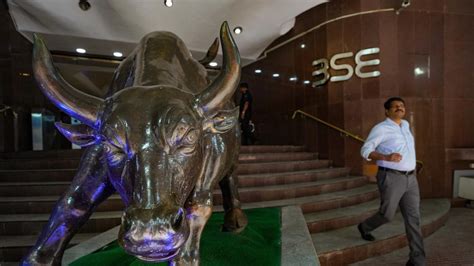 BSE Sensex seen up 9% in 2023, correction unlikely - The Hindu BusinessLine