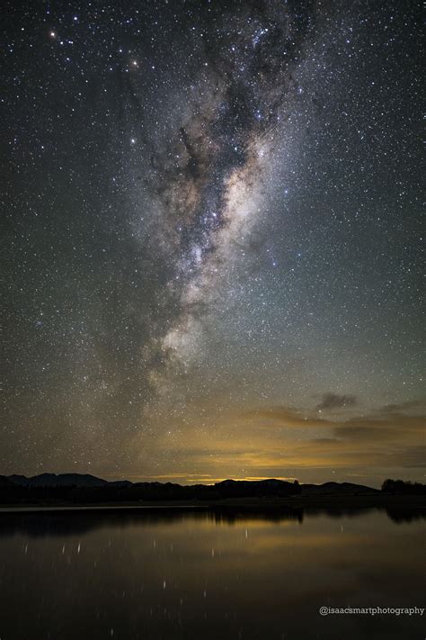 Milky-way rising over light pollution from 70km away [oc] : r/space