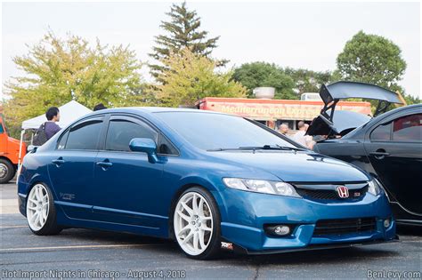 Blue Honda Civic Si sedan - BenLevy.com