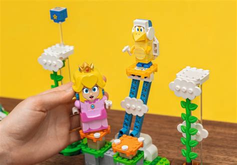 Princess Peach has finally joined the Super Mario Lego universe