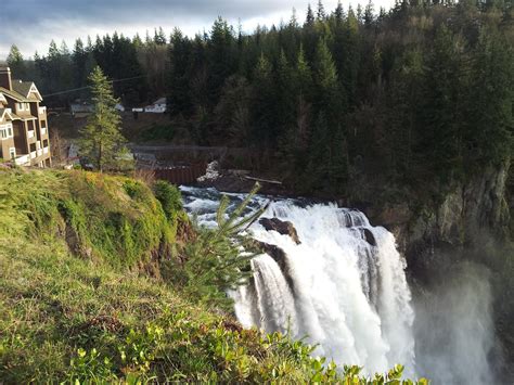 A beautiful day in the neighborhood. No filter. Welcome to Snoqualmie Falls in Snoqualmie, WA ...