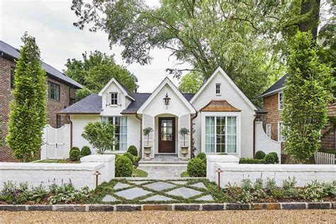 14 White Windows With Black Trim Design Ideas - House Frey