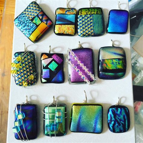 How to make fused glass jewelry using dichroic glass and a microwave ...