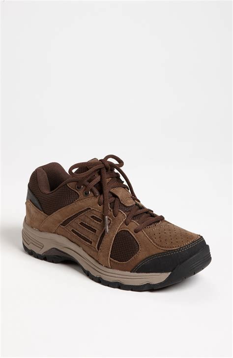 New Balance 959 Walking Shoe Women in Brown | Lyst