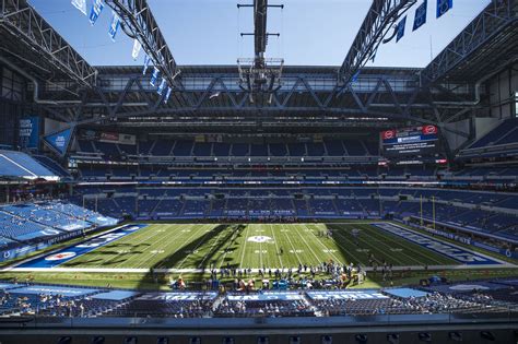 Colts vs. Steelers: Will the roof be open at Lucas Oil Stadium in Week 12 for MNF? - DraftKings ...