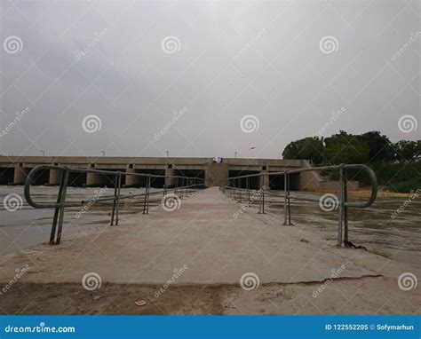 Almanzar jamshoro view stock image. Image of chaar, meal - 122552205