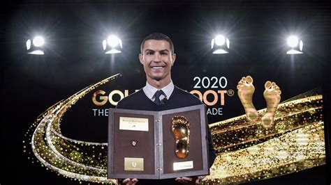 Lionel Messi yet to win unique award already won by Cristiano Ronaldo ...