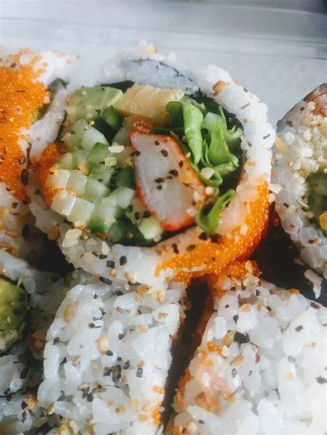 Sushi Love | Delicious Sushi Rolls