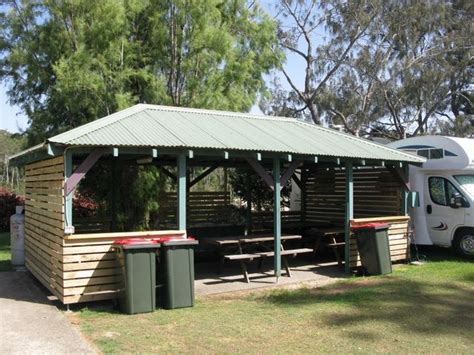 Woolgoolga Lakeside Caravan Park 2009 - Woolgoolga Camp kitchen and BBQ area