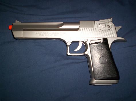 File:Desert Eagle .44 Magnum Airsoft Gun.JPG - Wikimedia Commons