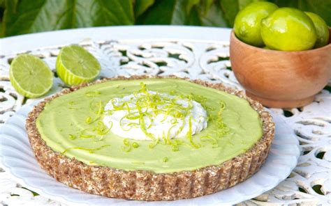 Key Lime Tart [Vegan, Gluten-Free] | Key lime tarts, Vegan key lime ...