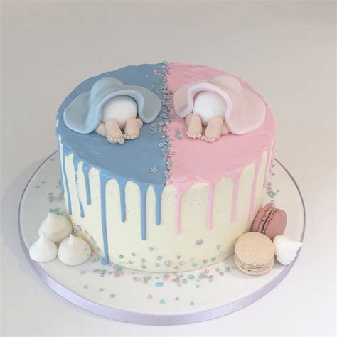 Baby shower cake for twins! Its a girl and a boy 💕💙 . . #babyshowercake #babyshower #boyandgirl ...