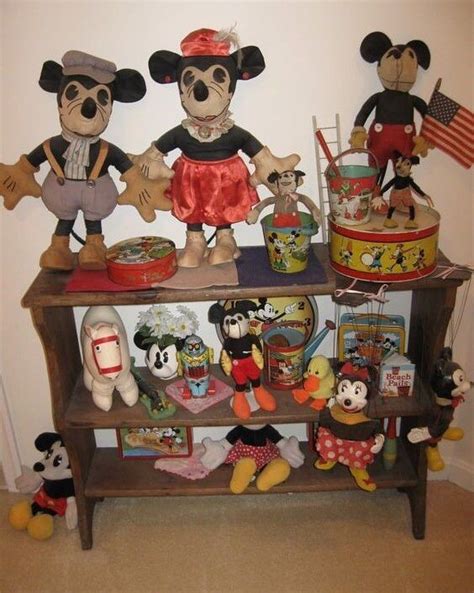 99 best Vintage Disneyland Merchandise images on Pinterest | Vintage ...