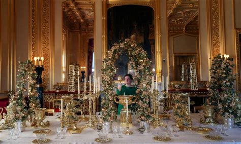 Castelo de Windsor tem decoração luxuosa para o Natal - Jornal O Globo