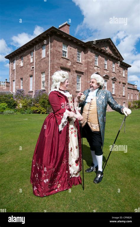 18th century aristocracy clothing hi-res stock photography and images - Alamy