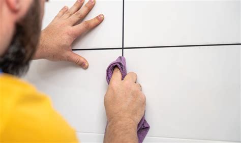 ‘Star’ ingredient brightens and whitens grout within minutes - not ...