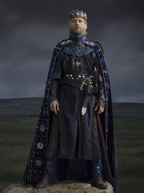 Linus roache / king ecbert Vikings | King outfit, Vikings tv, King costume