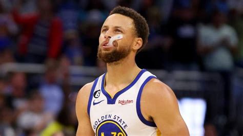 Stephen Curry's Frustration With James Wiseman Sparks Trade Ideas