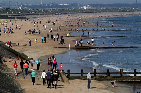 Three people rescued from sea at Aberdeen beach