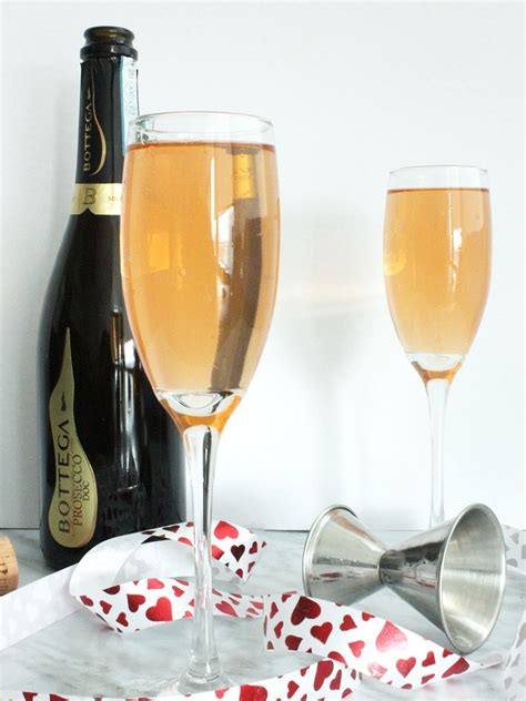 cocktail-prosecco - Aspiring Winos