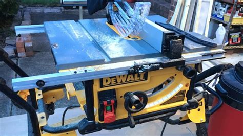 DEWALT DWE7491RS Table Saw Review - YouTube