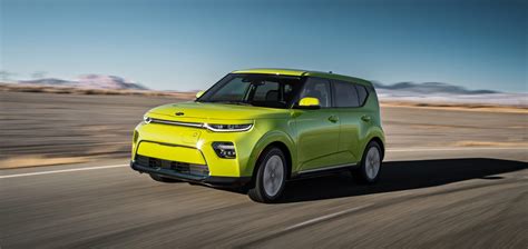 Kia unveils 2020 Soul EV with 201HP, 64kWh, 200+ mile battery and 100kW ...