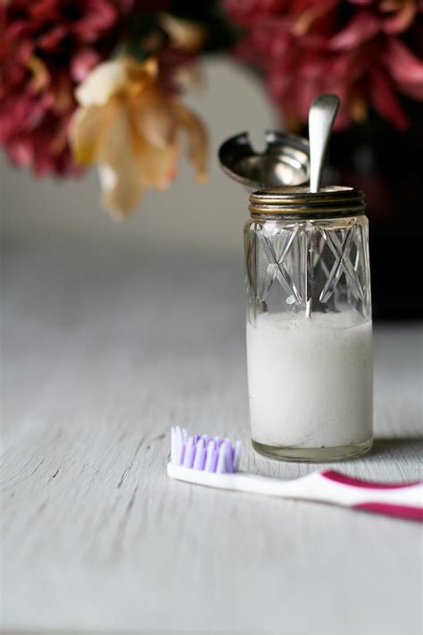 11 All-Natural And Healthy DIY Toothpaste Recipes - Shelterness