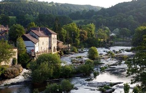 Llangollen Canal walking holiday with Byways Breaks | Wales travel ...