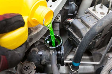 Engine coolant types and the difference between different colors