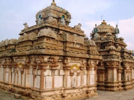 Travel ~Karnataka, South India.: Begur Temple and Fort