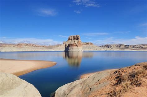 First time in beautiful Arizona. Lake Powell, AZ. [OC] [1902x1263 ...