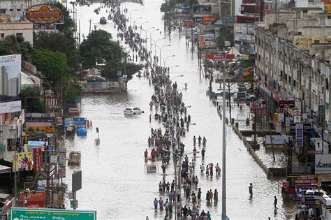 India’s Rescue Efforts Continue After Heavy Rains Torment Chennai - The New York Times