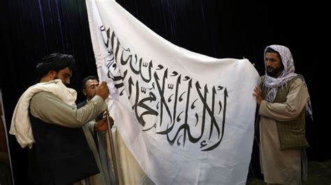 What is the Taliban flag? Meaning and translation of the group's flag ...