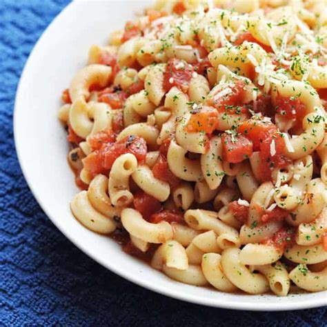 Macaroni and Tomatoes (easy w/ few ingredients) - Savory With Soul