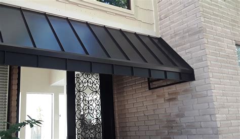 Metal Awnings – Noosa Screens and Curtains