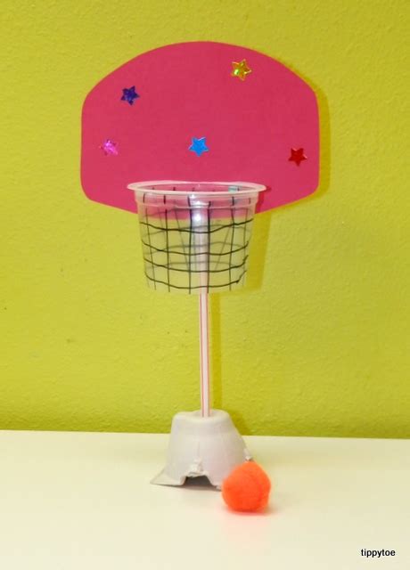 Tippytoe Crafts: Mini Basketball Hoop