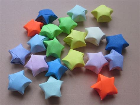 Lucky Paper Stars · An Origami Shape · Papercraft on Cut Out + Keep ...