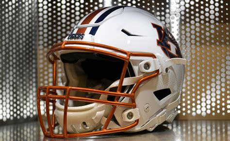 Iron Bowl Features Orange Facemasks for First Time Since 1984 - Auburn Uniform Database