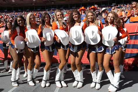 Denver Broncos Cheerleaders Photos from Week 4 – Ultimate Cheerleaders