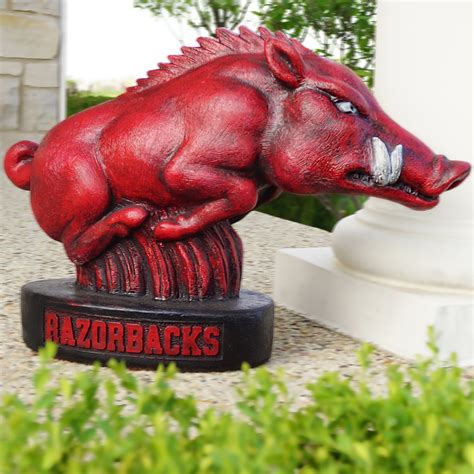 University of Arkansas Razorbacks Tusk Statue