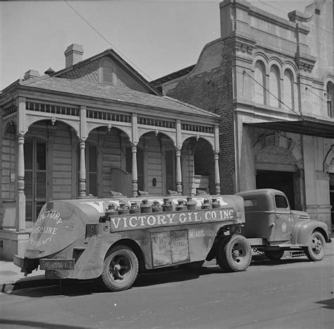 A Brief History of Trucking in America - Truck Mart LLC