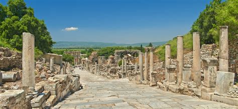 Ancient roads | Article about ancient trade routes - Odyssey Travelelr | Odyssey Traveller